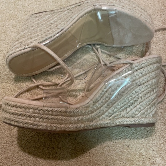 lace up wedge with clear straps - Picture 3 of 3